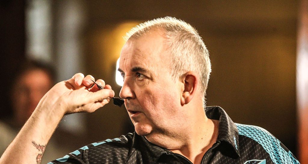 TAYLOR GIVES LITTLER FINANCIAL ADVICE - Oche 180